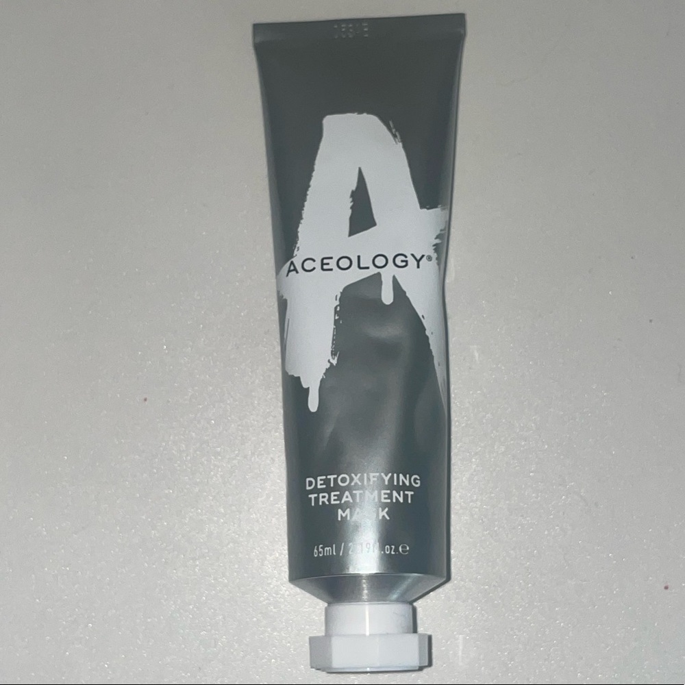 Aceology - Detoxifying treatment mask